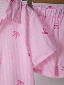 SHEIN 女童蝴蝶结条纹印花套装（2件套），包括T恤和短裤，适合通勤和日常穿着。 - 粉色 - 查看 7