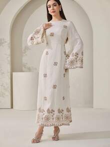 Veilorie 女士花卉刺绣圆领喇叭袖优雅阿拉伯风格连衣裙 - 杏色 - 查看 5