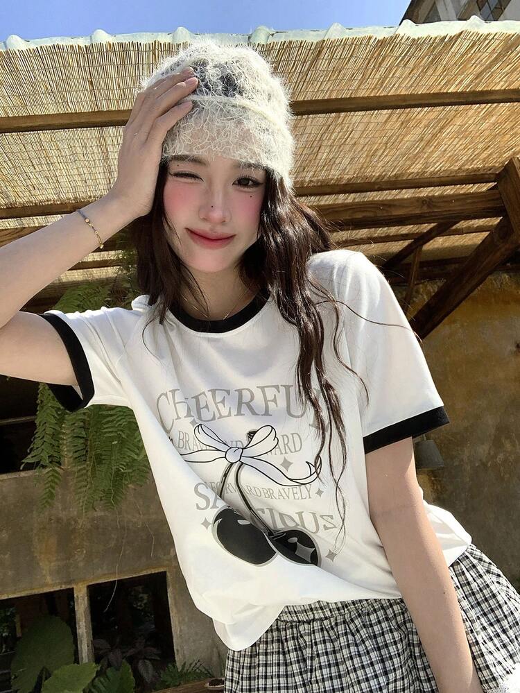 Women's Retro Cherry Print Contrast Trim Short Sleeve T-Shirt, Loose Casual Top For Summer Graphic Tees Women