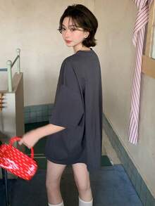 DAZY 女士印花宽松圆领落肩T恤 - 灰色 - 查看 2