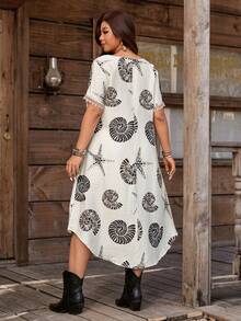 SHEIN LUNE Plus Size Peplum Hem Printed Vacation Leisure Dress Maxi Women Outfit - Black and White - View 2