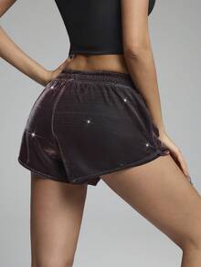 Innovista Quần short thể thao 2 trong 1 với vẻ ngoài óng ánh. - Màu Đỏ Sâu - Xem 3