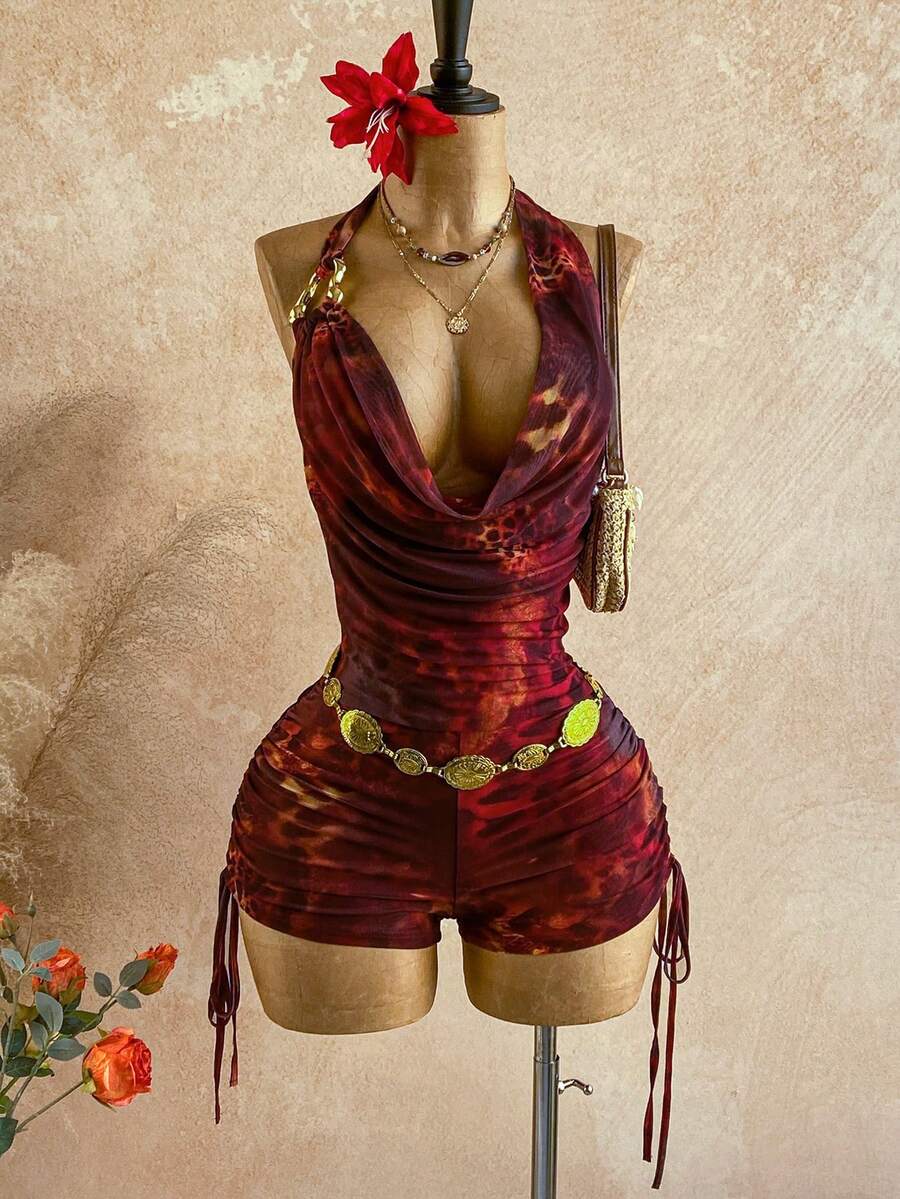 Soleia 女款酒紅色復古漸層網紗金屬裝飾深V連身褲,夏季掛脖抓皺連身短褲,夜店泳池派對音樂節穿搭 - 酒紅色 - 查看 1