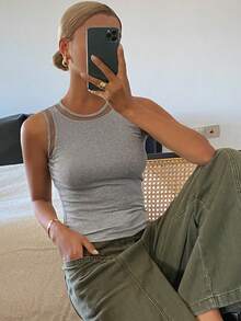 DAZY 女士网纱拼接花卉蕾丝边修身弹力圆领无袖休闲度假上衣，灰色夏季款 - 灰色 - 查看 6