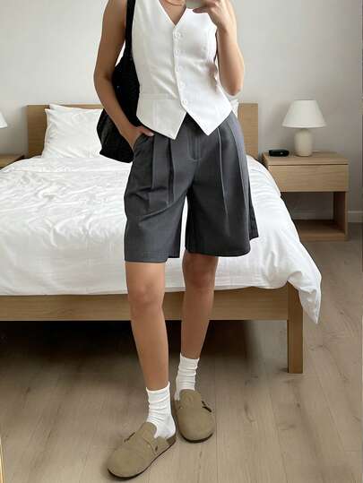 Easowa Women's Casual Bermuda Shorts, Comfortable Gray Long Shorts With Pockets And Zipper, Suitable For Vintage Style, Office, Commute And Daily Wear Office Shorts Wide Leg Shorts Elegant Shorts Pleated Shorts Grey Shorts Spring Outfits