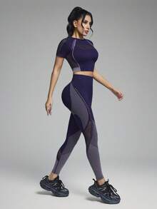 Innovista Bộ áo thun và quần legging thể thao cạp cao không đường may, phối màu tương phản bằng vải lưới. - Màu tím - Xem 6