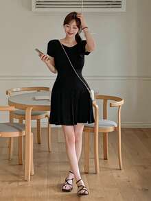 DAZY Minimalist Fashionable Elegant Fitted Waist Midi Dress For Women - Black - View 4