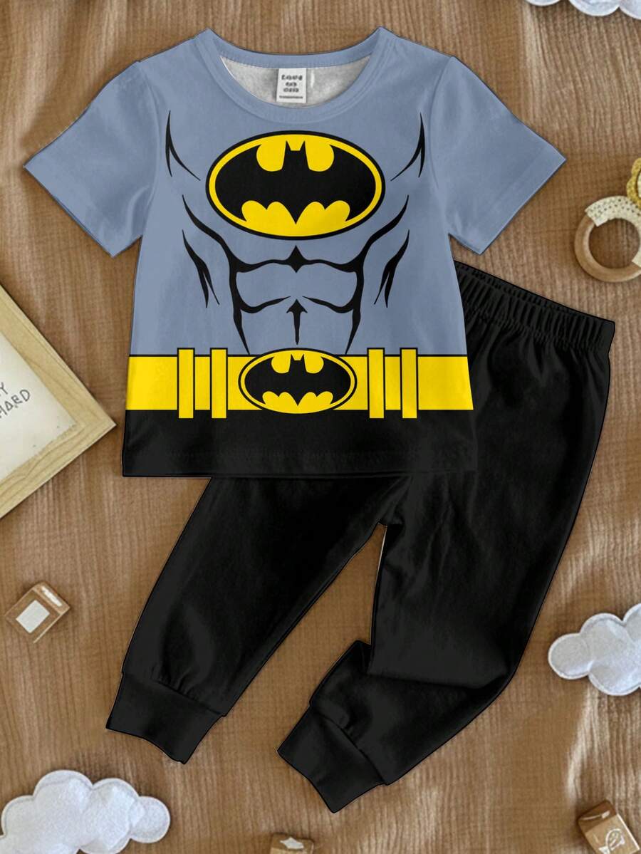 BATMAN X SHEIN 2件套男童休闲蝙蝠印花短袖上衣和修身睡裤套装,适合春夏穿着 - 彩色 - 查看 1