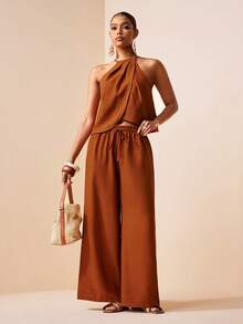 Zivah Spring/Summer New Arrivals: Music Festival, Western, Nomadic, Birthday Party, Graduation Season, Preppy, Student Wear, Everyday Wear, Basic Versatile, Casual, Vacation, Cruise Travel, Beach, Seaside, Sunbathing, Popular Influencer Items, Streetwear, Wedding Guest Wear, Bohemian, Commuter, Brunch Wear, Airport Wear, Casual And Elegant Halter Vest And Pocketed Wide-Leg Trousers, Crinkled Fabric Women's Two Pieces Set - A - Redwood - View 4