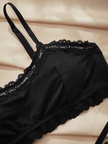 Charlaine French Lace Patchwork Seamless Women's Bra And Panty Set - Black - View 3