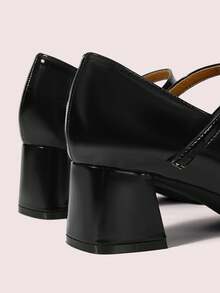 CUCCOO DOLLMOD Tacones altos de estilo Mary Jane con punta redonda, hebilla de strass y cuero patentado negro, un estilo dulce y lindo para el campus, versátil para looks de citas - Negro - Ver 10