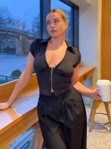Bethéva 女士时尚深V领纽扣修身纯色优雅短袖T恤 - 黑色 - 查看 1