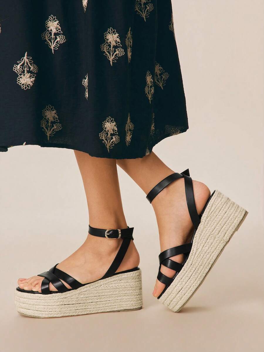 Styleloop Women's Straw Rope Criss-Cross Strap High Heel Round Toe Sandals Valentine's Day - Black - View 1