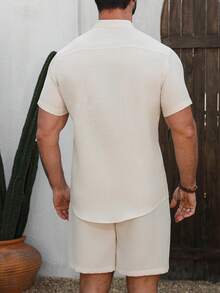 VENTUSAIL Men's Light Beige Summer Casual Beach Holiday Outfit,Mandarin Collar Pleated Short Sleeve Henley Shirt And Shorts Set,2 Piece Linen Set For Men,Nude - Apricot - View 2