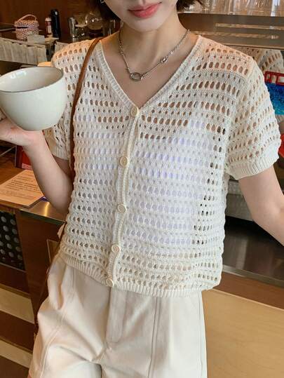 DAZY Women's Summer French Niche Design Single-Breasted V-Neck Thin Hollow Out Short Sleeve Knit Sweater Top