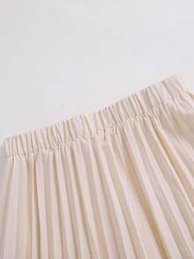 优雅方领泡泡袖套装，适合日常穿着、聚会和外出活动。 - 杏色 - 查看 8