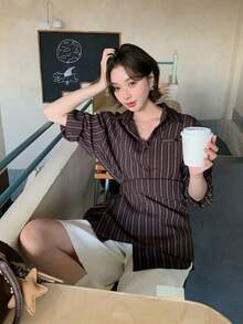 DAZY Áo sơ mi nữ dài tay kẻ sọc kiểu Hàn Quốc, thắt nơ phía trước. - Màu xanh lam - Xem 5