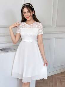 SHEIN Vestido de fiesta de línea A con cuello redondo, parches y ribete de encaje para adolescentes - Blanco - Ver 4