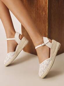 Styleloop 女士时尚百搭搭扣设计厚底坡跟鞋，适合日常穿着 - 米色 - 查看 7