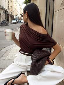 Serisse Áo thun nữ thanh lịch màu trơn, cổ lệch vai, eo thắt, thích hợp cho mùa hè. - màu nâu - Xem 1
