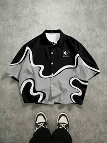 Manfinity EMRG Men's Black Grey White Abstract Wavy Line Curve Sparkle Planet Logo Print Short Sleeve Shirt | Summer Streetwear Y2K Vintage Futuristic Fluid Art Color Block Button Down Collar Top | Urban Casual Modern Minimalist Space Theme Holiday Vacation Camp Shirt | Soft Breathable Premium Daily Outdoor Outerwear,Men's Printed Short Sleeve Shirt Mens Short Sleeve Shirt Mens Street Wear Shirt Mens Black And White Shirt - Multicolor - View 1