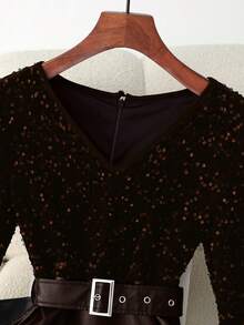 Qadelle Đầm ôm sát cổ chữ V xếp ly, phối sequin và da giả, kiểu dáng thanh lịch dành cho nữ, tôn dáng, thích hợp cho mùa thu/đông. - Cà phê - Xem 8