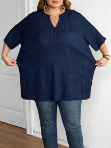 SHEIN CURVE+ 加大码夏季V领短袖休闲衬衫，纹理面料，女式教师装 - 藏蓝色 - 查看 4