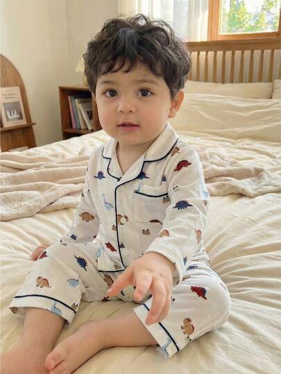 SHEIN 2pcs/Set Baby Boy Casual Cute Knit Cartoon Dinosaur Pattern Long Sleeve Pajama Set Boys Pajamas Baby Pajamas Dinosaur Print Pajamas