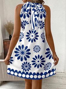 SHEIN Clasi Đầm ngắn cổ yếm in hoa dành cho nữ, kiểu dáng đi nghỉ mát. - Xanh và trắng - Xem 2