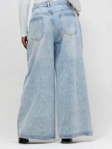 MUSERA 加大码水洗牛仔阔腿牛仔裤，日常休闲宽松街头风，冬季夜间外出及工作场合皆宜。 - 淺色水洗藍 - 查看 4