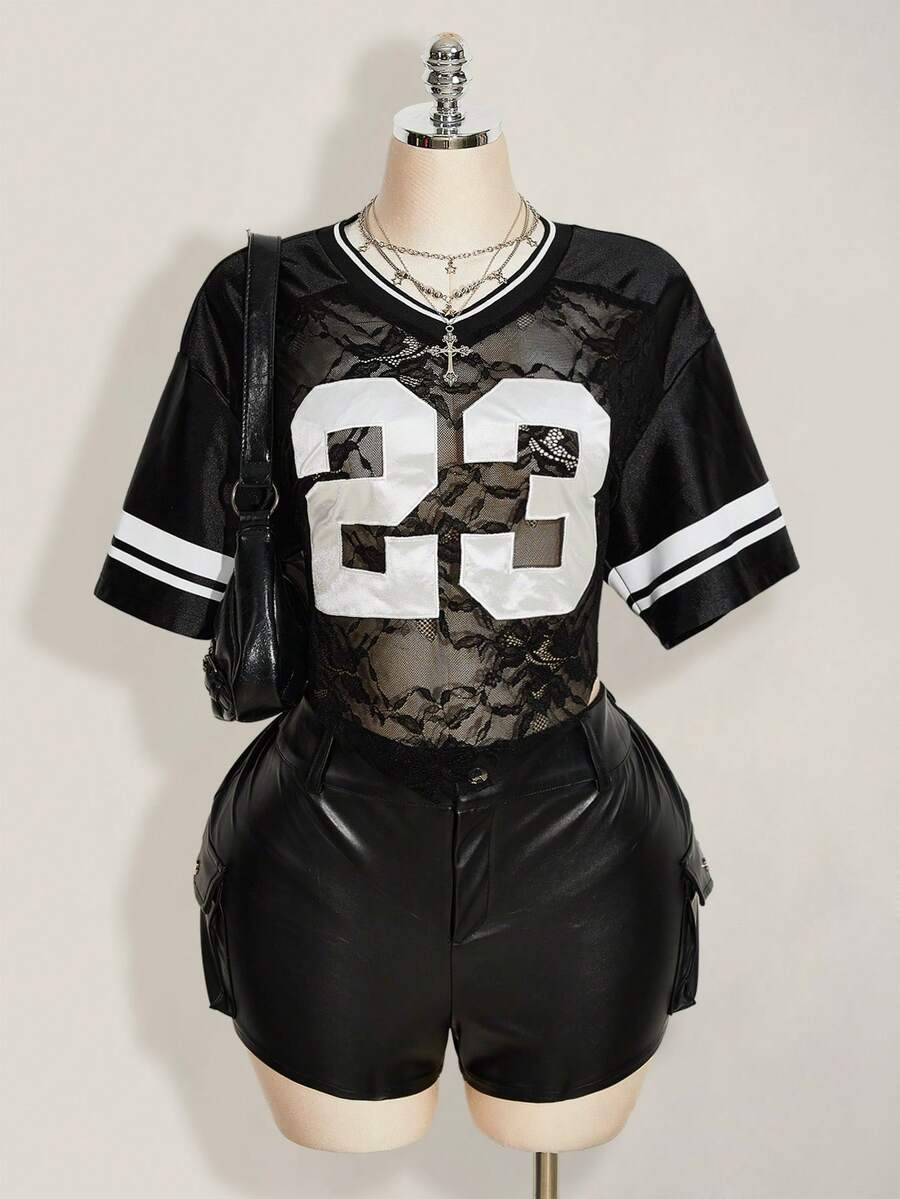 SHEIN ICON 大码女式蕾丝拼接数字图案短款宽松T恤 - 黑色 - 查看 1