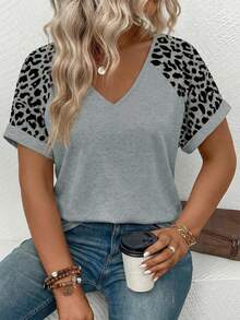 EMERY ROSE Plus Size 2025 New Women's Fashion Casual Leopard Print V-Neck Loose Comfortable Short Sleeve T-Shirt - Grey - View 4