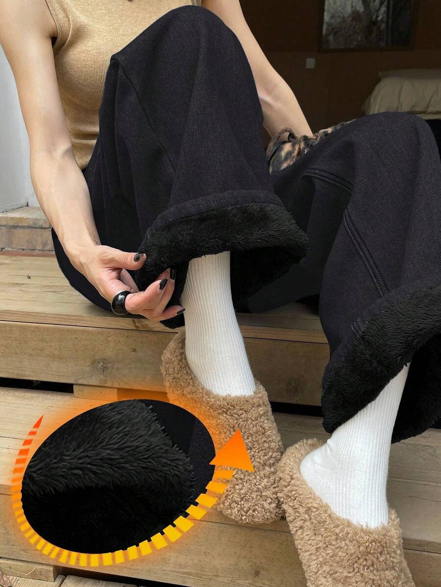 DAZY Women's Straight Leg Casual Thermal Lined Jeans - Black - View 1