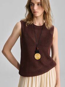 Ontre Áo dệt kim không tay dáng rộng màu đỏ tía dành cho nữ, bộ sưu tập Xuân/Hè 2026, thích hợp cho Ngày Valentine, Mùa cưới, các dịp lễ hội. Phong cách lãng mạn cho Ngày Valentine, Ngày Độc lập, Thời trang thành thị, Phong cách tối giản thanh lịch. - Màu Đỏ Sâu - Xem 4