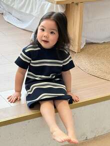 DAZY 女童圆领条纹休闲舒适家居服 - 黑與白 - 查看 9