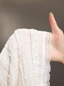 Cheriluna Maternity 孕妇写真礼服，带荷叶边和飘逸袖子 - 白色 - 查看 7