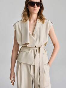 Ontre 2026春夏新款杏色斜纹布腰带短袖马甲，优雅婚礼宾客装扮，简约浪漫法式奢华都市时尚商务休闲办公服饰，低调奢华质感高端品质机场、邮轮、中东活动必备单品，百搭季节性女士西装外套 - 杏色 - 查看 5