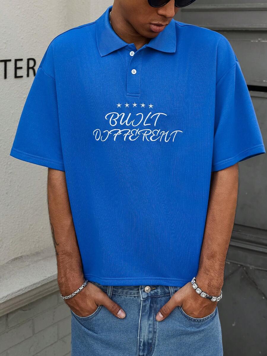 Aesthetic Post Herr pikétröja med bokstavs- och pentagrambroderi, avslappnad och mångsidig, kortärmad för pendling - Blå - Visa 1