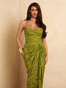 SHEIN BAE 春夏纯色绿色提花编织吊带系带连衣裙，侧边高开衩，性感优雅，适合度假、约会、音乐节、生日、早午餐、婚礼宾客、伴娘等场合。 - 綠色 - 查看 4