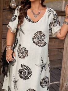 SHEIN LUNE Plus Size Peplum Hem Printed Vacation Leisure Dress Maxi Women Outfit - Black and White - View 5