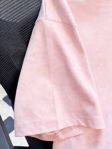 Resyla Camiseta de manga curta com capuz, tamanho grande, rosa claro | Bordado de morango | Tecido respirável | Estilo casual e fofo para o verão - Rosa - Ver 4