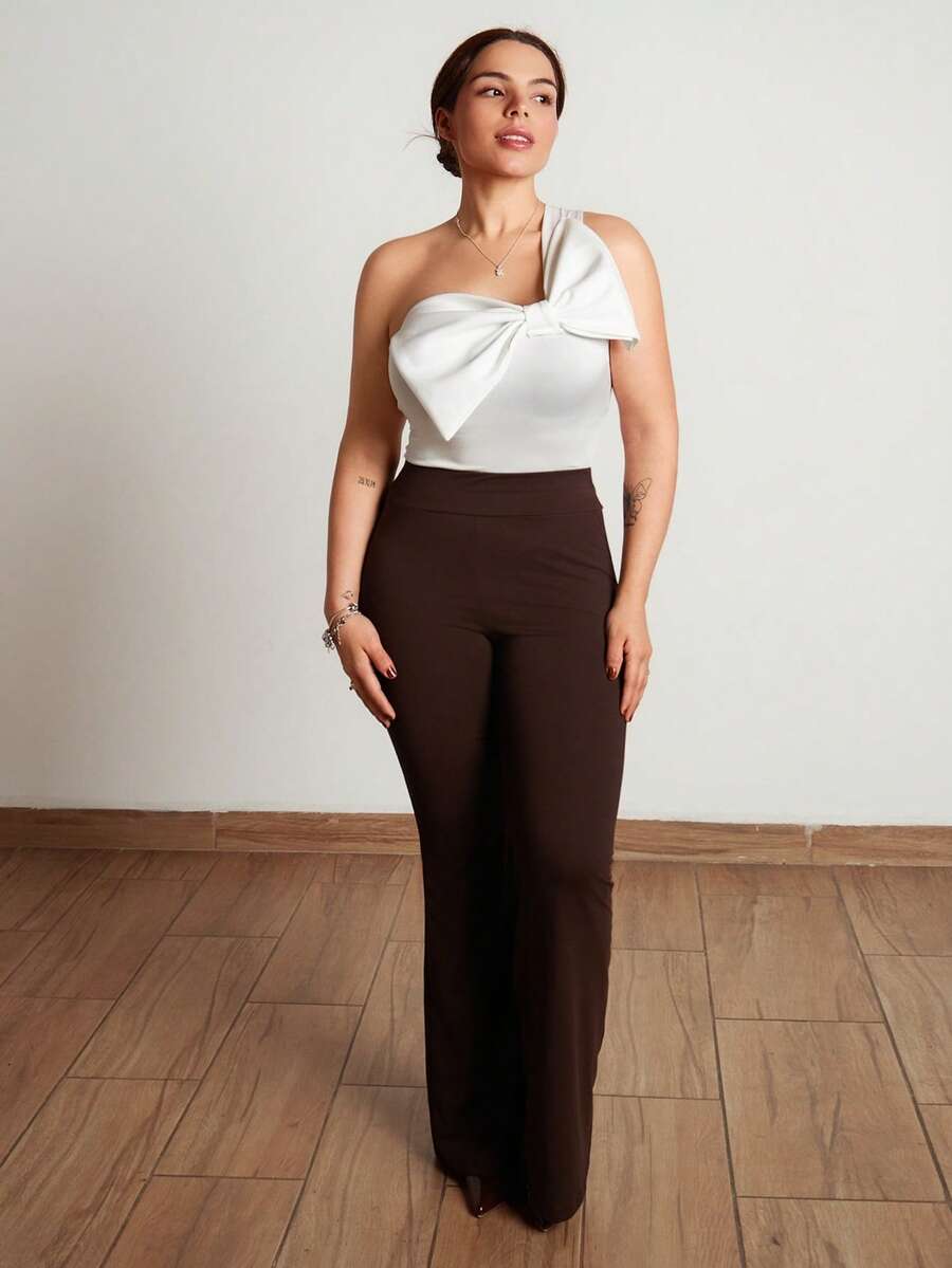 Lupita Cardoza 女士優雅單肩連體衣，配有蝴蝶結 - 白色 - 查看 1