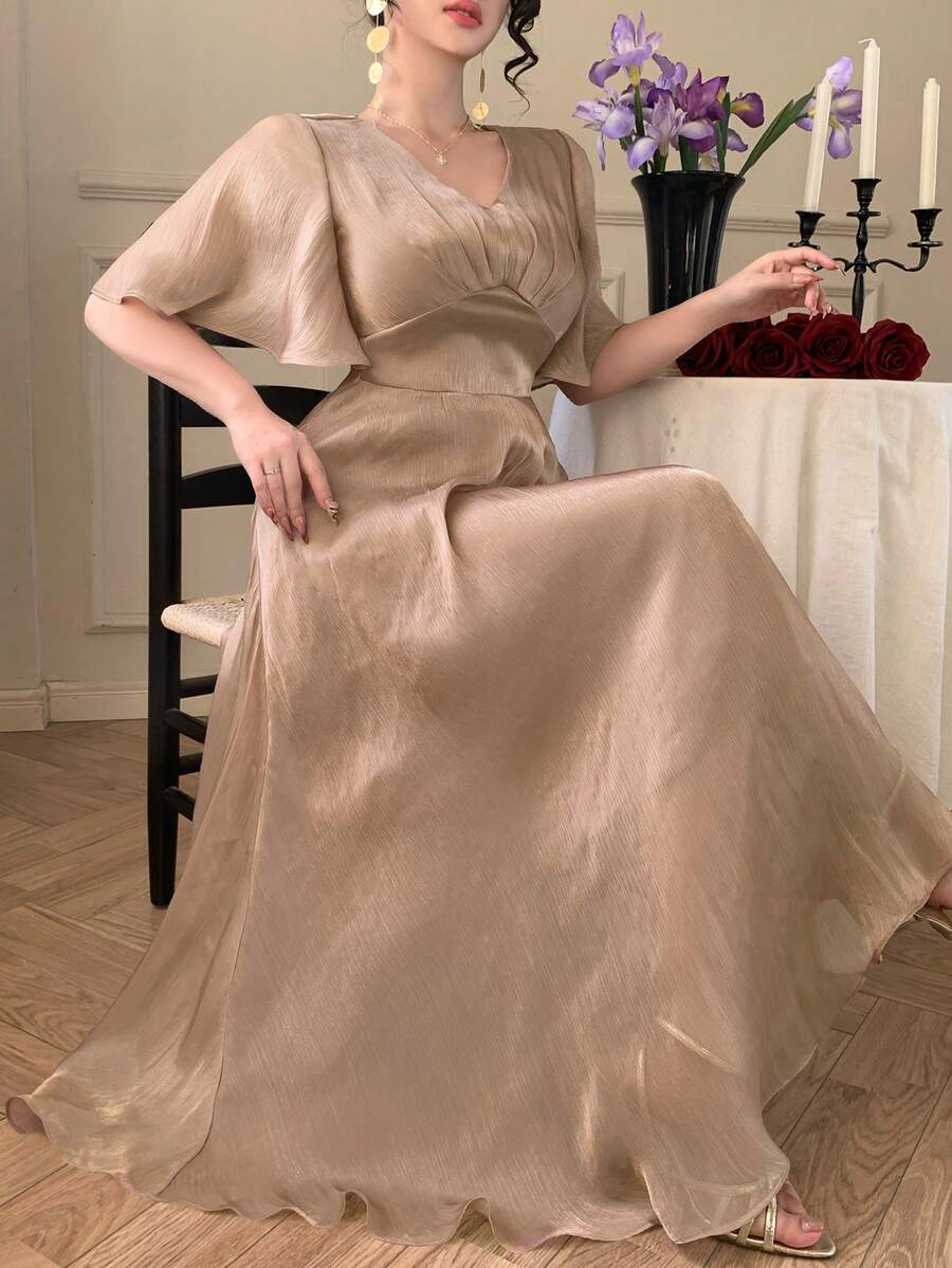 DAZY 优雅V领中长连衣裙，高腰设计，夏季款 - 卡其色 - 查看 1