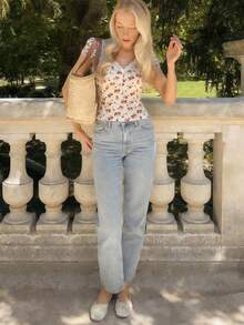 Pariaura 优雅修身红白碎花短袖上衣 - V领蕾丝泡泡袖收腰设计，春夏百搭露脐上衣；俏皮活力红白碎花短袖上衣 - V领蕾丝泡泡袖收腰设计，春夏复古露脐上衣；少女红白碎花短袖上衣 - V领蕾丝泡泡袖收腰设计，春夏精致露脐上衣 - 紅白色 - 查看 5