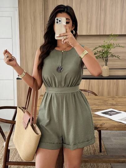 Weeklong Plus Size Women's Casual Sleeveless Drawstring Waist Shorts, Button Decor Jumpsuit, Suitable For Vacation And Daily Wear, Spring/Summer