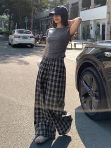 DAZY 女士圆领短袖T恤和格子阔腿裤休闲两件套 - 黑色 - 查看 8