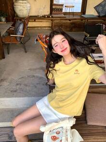 DAZY 女士字母水果印花休闲圆领短袖T恤 - 黃色 - 查看 6