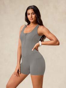 OutZeal 女士户外连体衣，露营徒步，凉感设计，收腹，可拆卸胸垫，前拉链。 - 灰色 - 查看 10