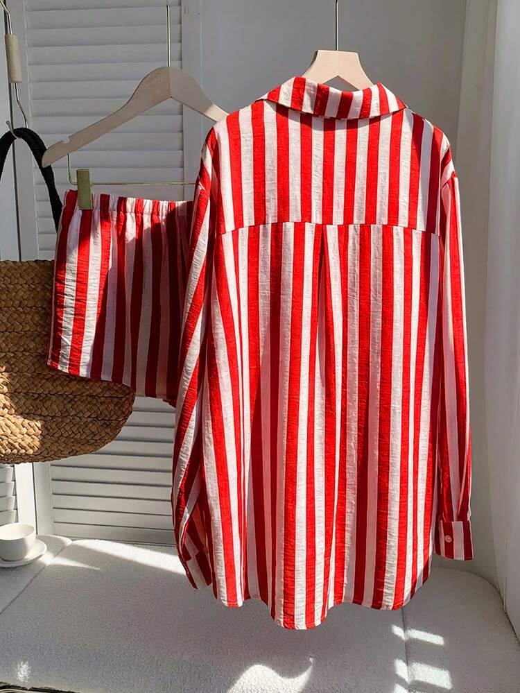 SHEIN Comfortcana 2 Peças Conjunto de Top de Manga Longa com Botões na Frente e Shorts Listrados Tecidos, Vermelho e Branco - Vermelho e Branco - Visão 2