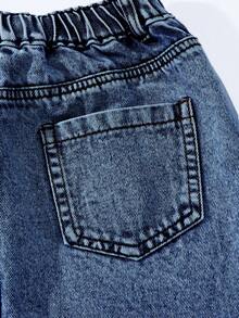 SHEIN 1件少女牛仔A字裙，甜美可爱乡村休闲风，牛仔面料饰有花卉刺绣，宽松版型，松紧腰带和纽扣前襟，舒适夏季穿着，90年代女孩风格 - 深色水洗藍 - 查看 5